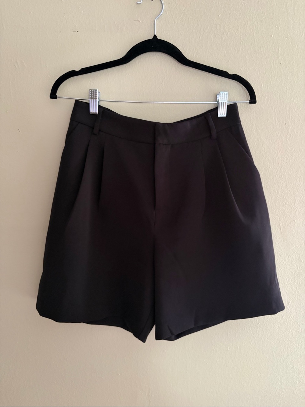 Grey Lab Black High-Rise Tailored Women's Shorts